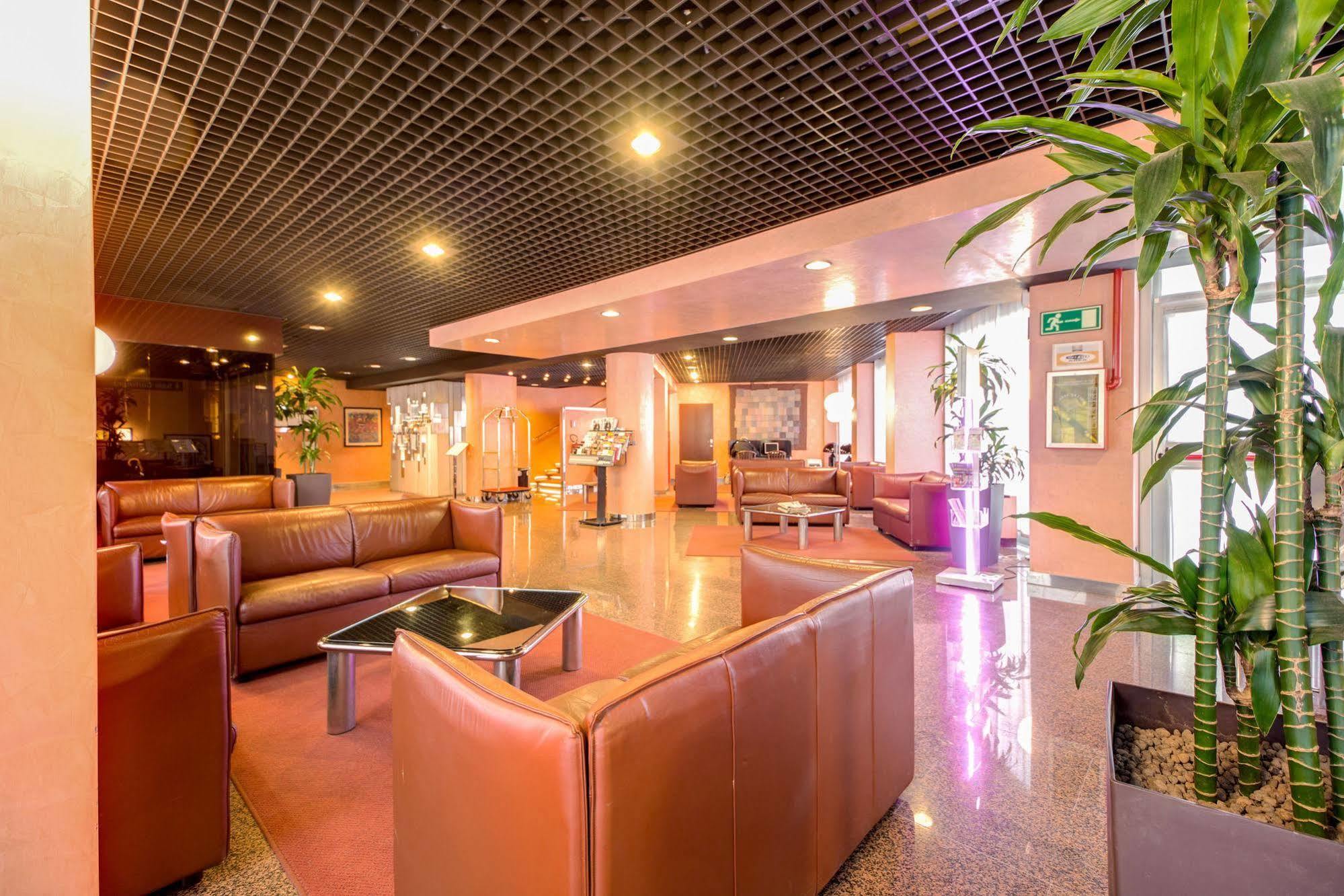 Hotel Galileo Milan Exterior photo