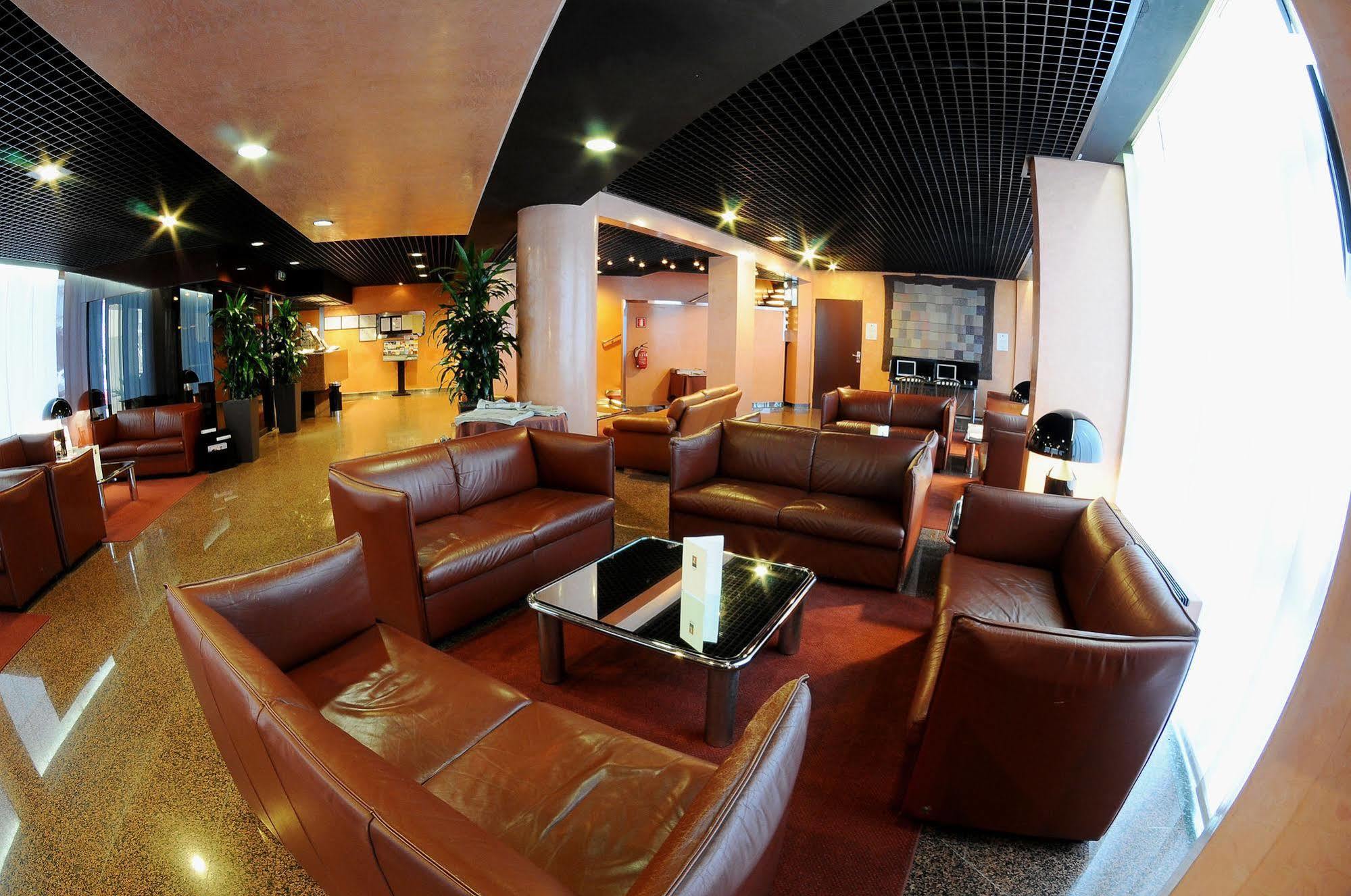 Hotel Galileo Milan Exterior photo